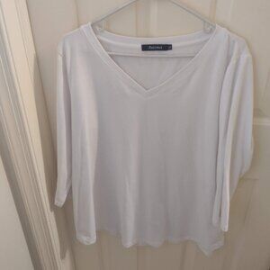 NEW women's XL 3/4 sleeve top